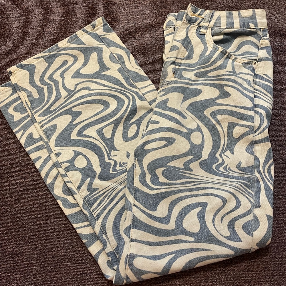 Stylish Blue and White Patterned Women’s Pants